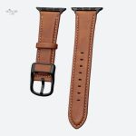 Montre avec bracelet en cuir cousu, tendance