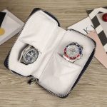 Accessoire de voyage pour montres en cuir élégant