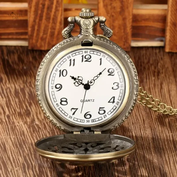 Accessoire vintage avec motif Kraken
