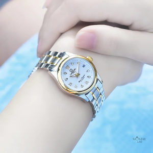 Design chic de montre automatique en acier