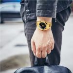 Montre automatique pour homme, finition dorée chic