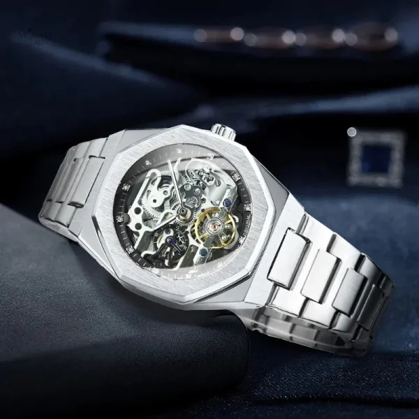 Montre automatique pour un look contemporain