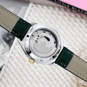 Accessoire femme : montre automatique à bracelet marron