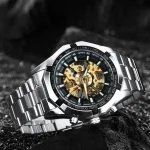 Design sportif de la montre automatique squelette