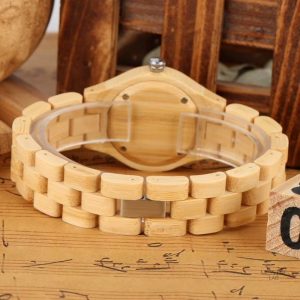 Montre artisanale en bambou pour femmes