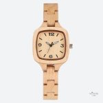Montre en bois femme avec cadran carré élégant