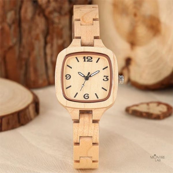 Cadran carré en bois, idéal pour un look chic
