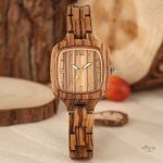 Montre Carré Quartz, l'élégance naturelle pour femmes