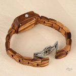 Design unique de montre en bois pour un look chic