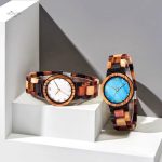 Montre en bois avec motif patchwork pour femme