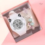 Design licorne sur montre enfant digitale avec chat