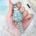 Montre féminine au cadran bleu et design raffiné