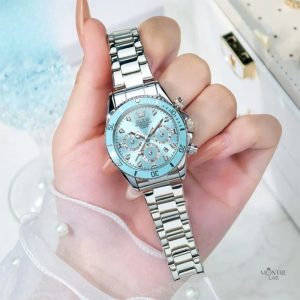Montre féminine au cadran bleu et design raffiné
