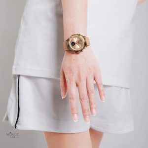Cadran digital élégant pour femme