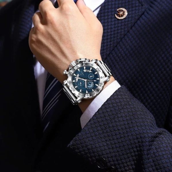 Accessoire homme : montre chronographe moderne