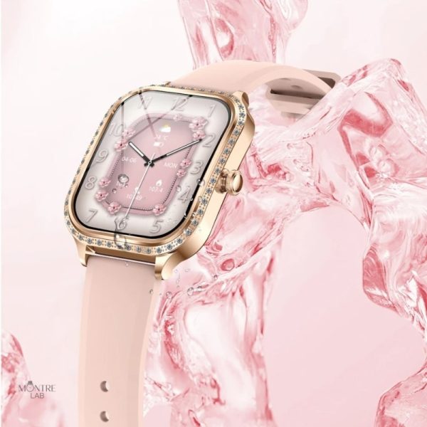 Bijou technologique féminin avec des détails scintillants