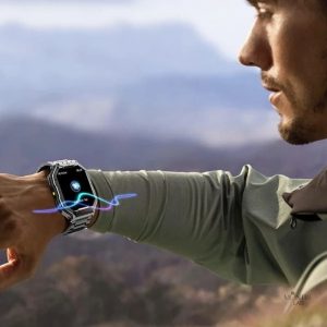 Montre intelligente homme, design adapté aux activités outdoor