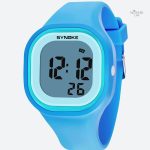 Montre enfant souple, idéale pour les activités aquatiques
