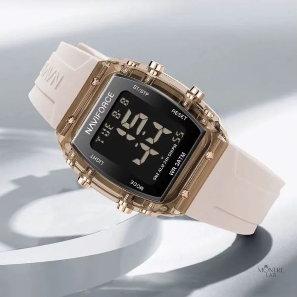 Accessoire tendance : montre digitale pour femme