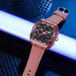 Design moderne de montre digitale analogique pour homme