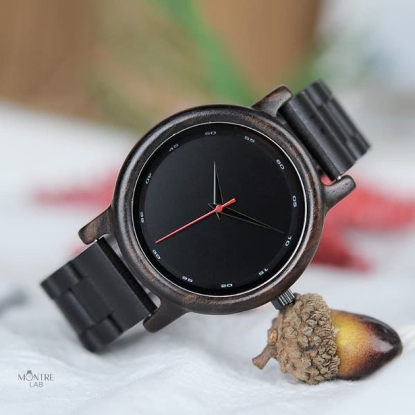 Élégante montre en bois pour un look moderne