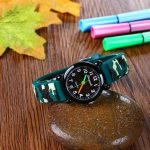 Montre pour enfant, style camouflage, mouvement quartz fiable