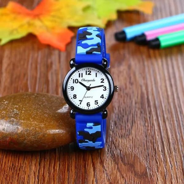 Design amusant pour enfants, montre quartz camouflage 3 ans