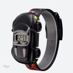 Montre pour enfant avec affichage numérique et style voiture