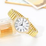 Montre femme au style contemporain et pratique