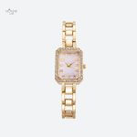 Accessoire de mode : montre femme en acier inoxydable