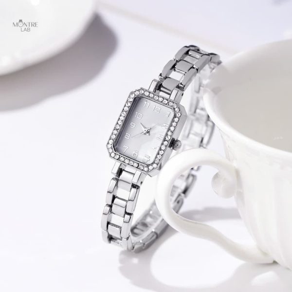 Montre à cadran carré, bracelet acier, style sophistiqué
