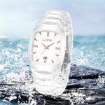Style intemporel avec bracelet en acier pour femmes