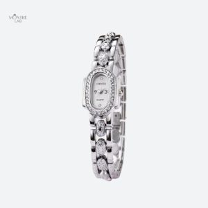 Accessoire féminin : montre quartz au design raffiné