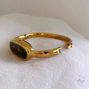 Montre résistante à l’eau au style élégant