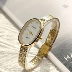 Montre Mini Dorée pour Femme au style élégant