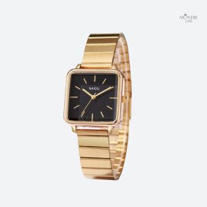 Montre rétro femme avec cadran carré élégant
