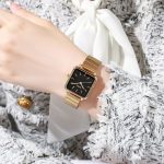 Bijou horloger femme, style rétro sophistiqué