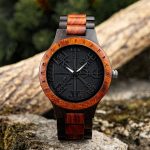 Montre homme en bois au design viking