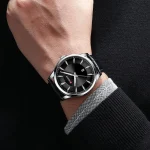 Accessoire masculin : montre quartz en cuir chic pour toutes occasions