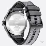 Accessoire homme : montre solaire au bracelet en nylon