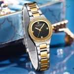 Montre de luxe femme, design bicolore sophistiqué