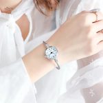 Montre femme luxe quartz jonc torsadé en acier vintage