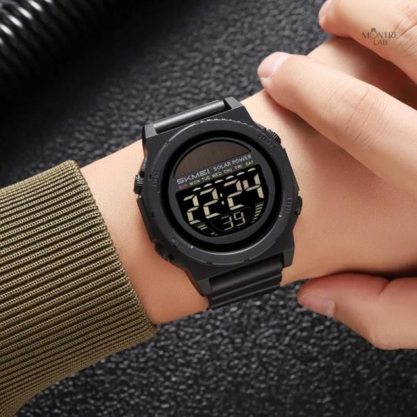 Design moderne de montre solaire chronographe pour homme