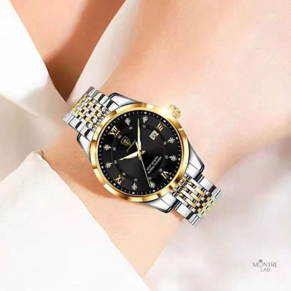 Montre femme quartz ornée de diamants synthétiques raffinés