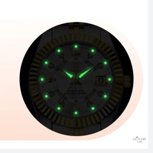 Montre raffinée pour femme, design en métal argenté