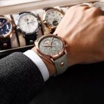 Accessoire Élégant : Montre Homme Cuir Gris Ronde