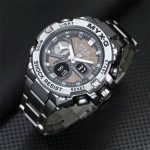 Montre en acier, chronographe solaire pour homme
