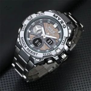 Montre en acier, chronographe solaire pour homme