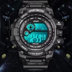 Chronomètre digital pour homme, idéal pour le sport
