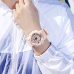 Montre sportive, design moderne et durable pour femme